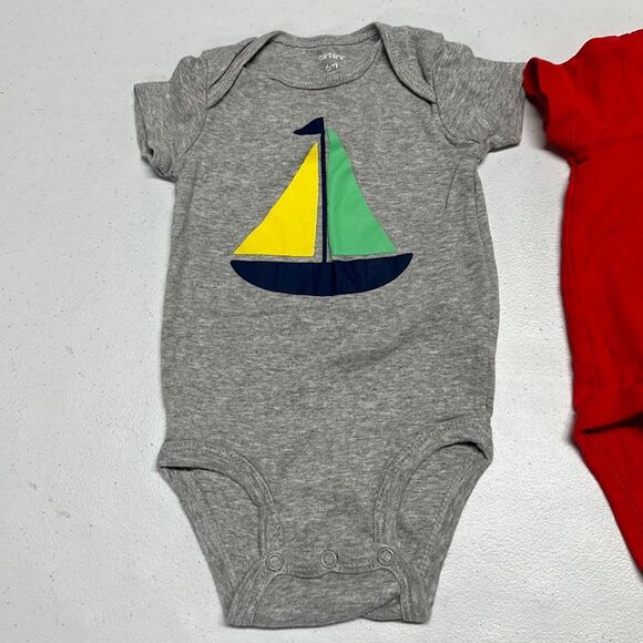 😍 3 for $15 😍 2x Boys Carter’s Onesies sz 6M - Short-sleeve Gray & Red NANA - Picture 2 of 5